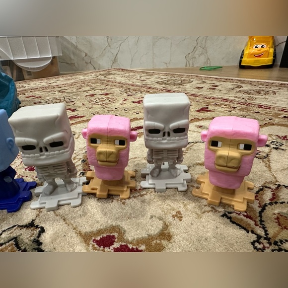 Set of 7 Minecraft Figures for McDonald’s pre owned - Picture 3 of 3